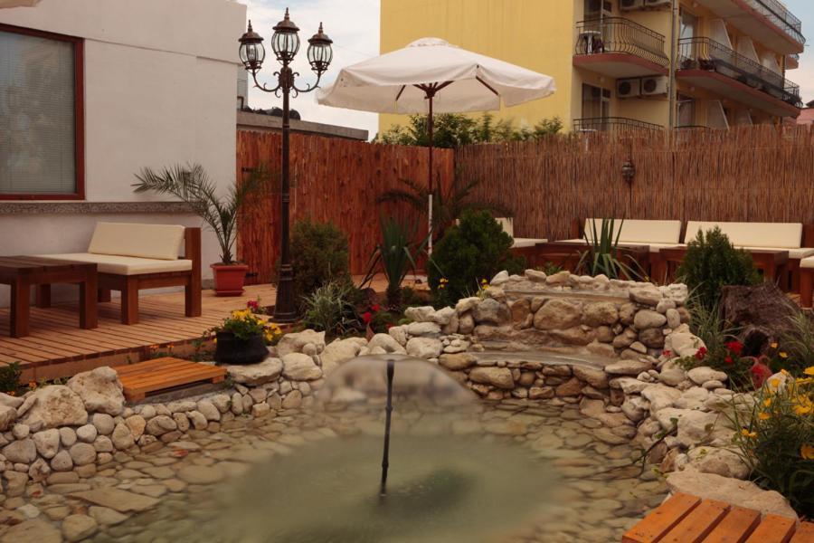 Hotel Yanis Лозенец Экстерьер фото