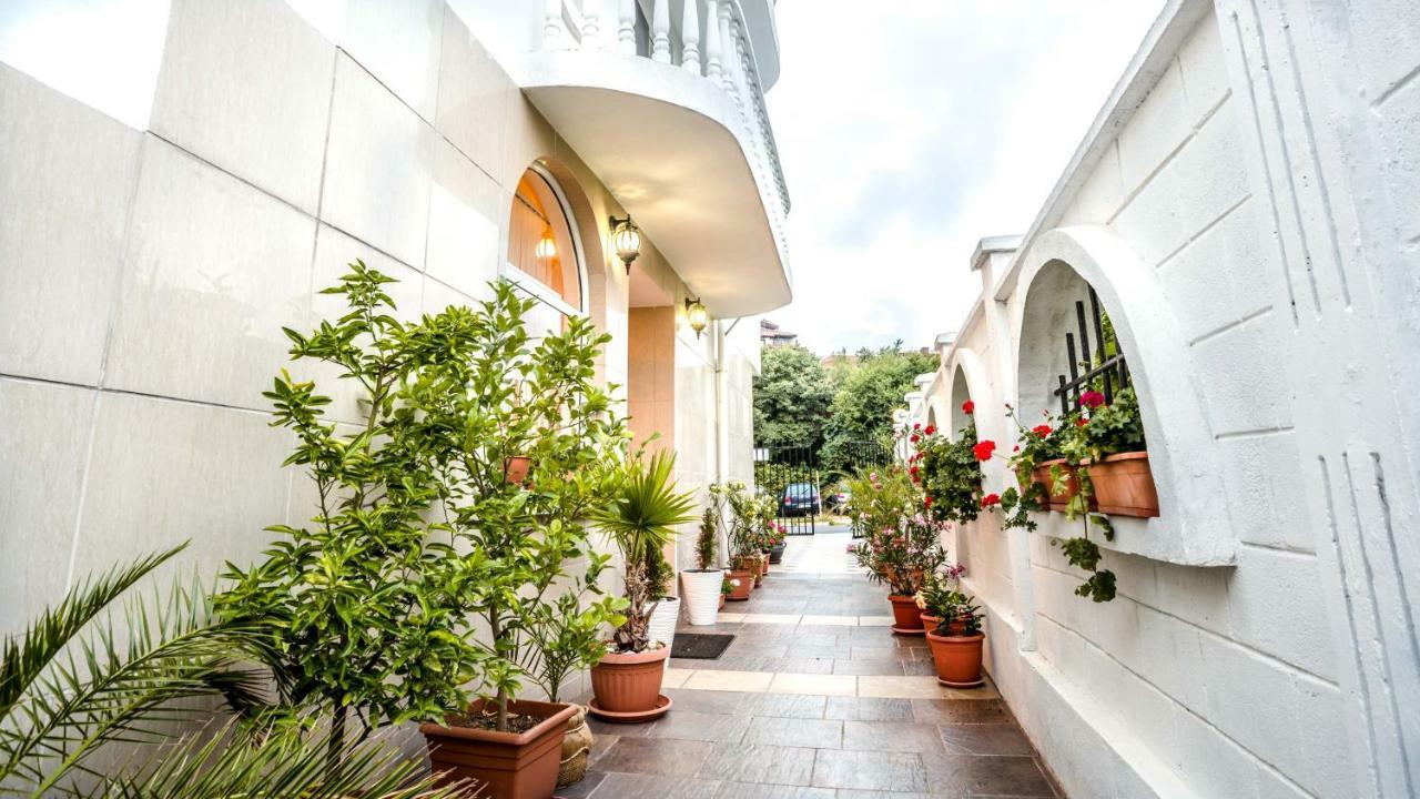 Hotel Yanis Лозенец Экстерьер фото