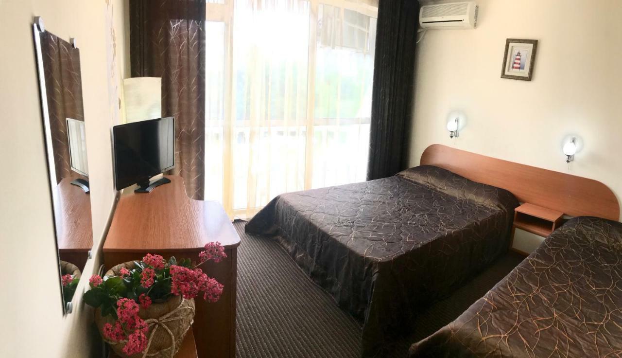 Hotel Yanis Лозенец Экстерьер фото